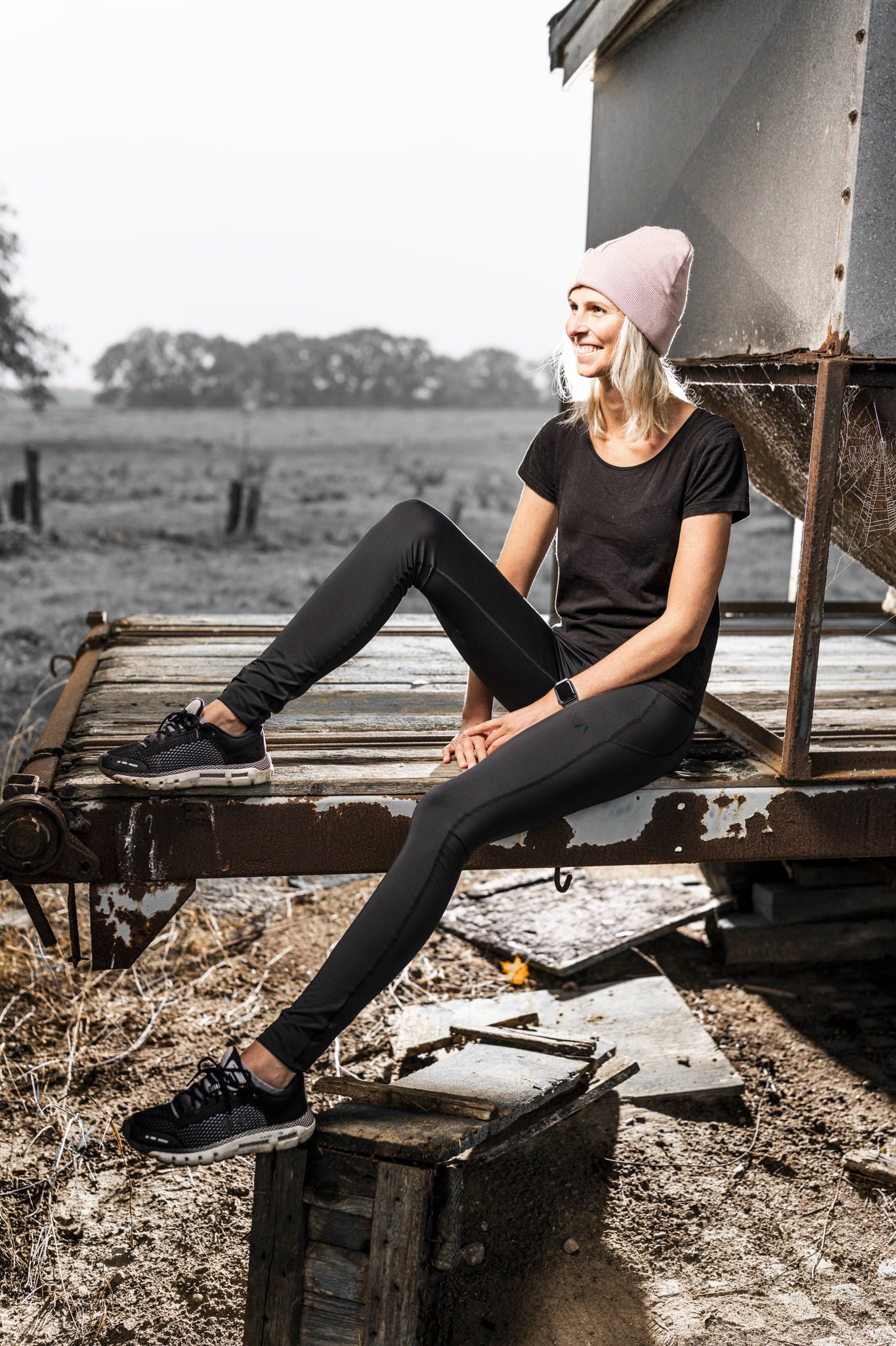 WJ High Rise Sports Leggings / Black